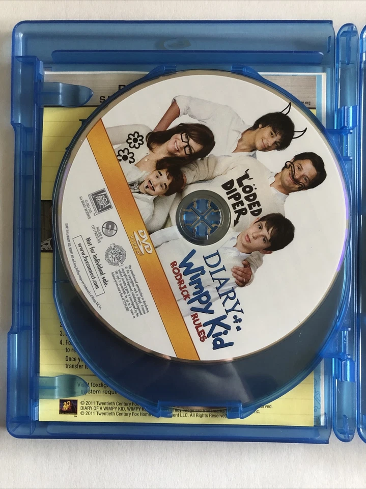Diary of a Wimpy Kid: Rodrick Rules (Blu-ray/DVD, 2011, 3-Disc Set, Includes) - Image 4 of 4