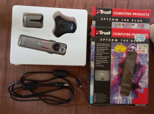 TRUST. CAMERA SPYCAM 100 PLUS. APPAREIL PILOTE NUMERIQUE POUR FAIRE 320 PHOTOS. - Foto 2 di 6