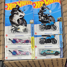 Hot Wheels Factory Fresh/HW Moto Diecast Motorcycle Lot of 5 Ducati BMW Tooligan