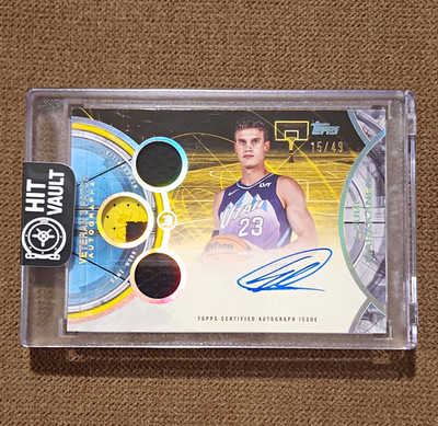 Topps 2025-26 Topps Three Lauri Markkanen Jazz V3A-LM Patch Auto /49