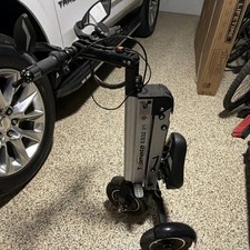 TopMate ES32 3-Wheeled Foldable Mobility Scooter Silver/Black