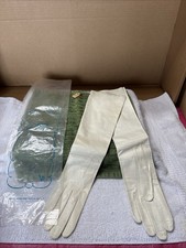 Vintage New VAN RAALTE Kid Leather Ladies Size 6 1/2 Ivory Gloves