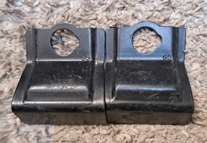 2 Yakima Q65 clips clip use with Q Tower round bar roof rack 65