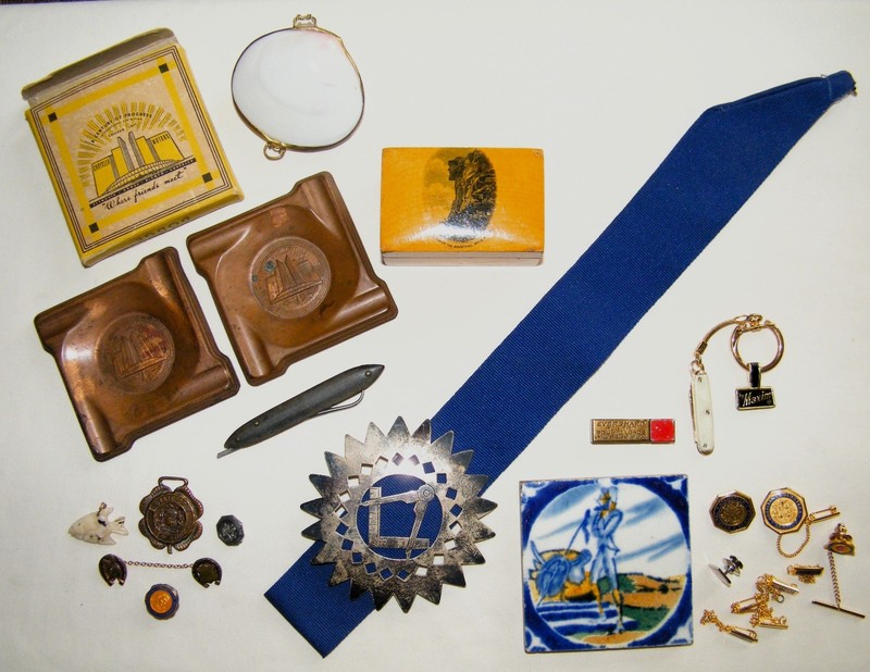 Antique Vintage JUNK DRAWER LOT World's Fair-Masonic-Lapel Sweetheart Pins-Hook