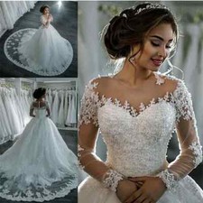 Elegant Lace Applique Wedding Dresses A-Line O Neck Beaded Button Bridal Gowns