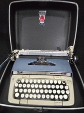 Excellent 1977 Smith-Corona Classic 12 Vintage Portable Typewriter w Key To Case thumbnail