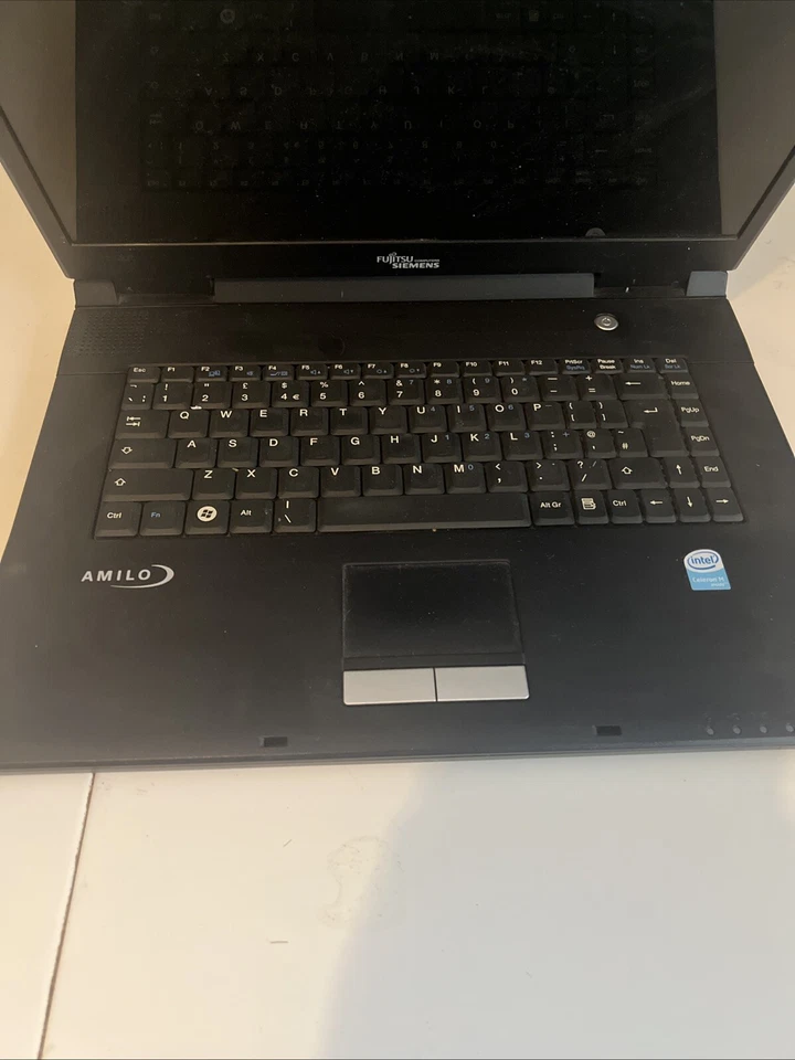 Fujitsu Siemens Amilo Li 1705 15.5’’ Laptop Silver Intel Celeron M SPARES - Image 2 of 4
