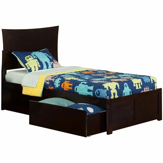 Коричневые кожаные кровати и каркасы для кровати