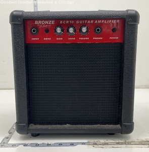 B.C. Rich Bronze Series BCR10 Guitar Amplifier *POWERS ON*
