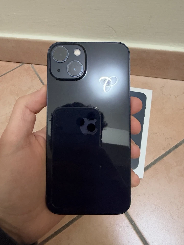 Apple iPhone 13 · 128GB, foto 2 di 5