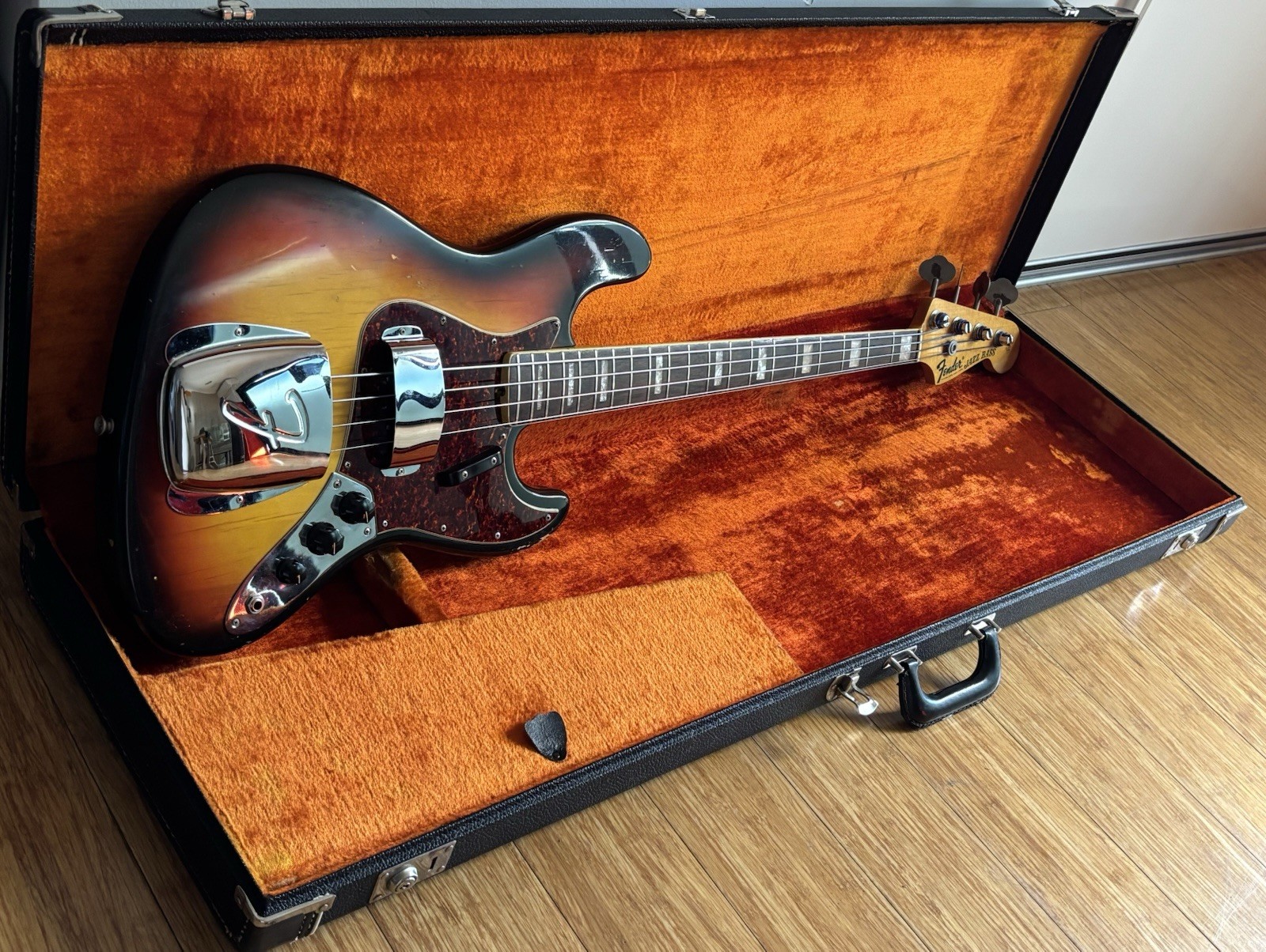 1968 Fender Jazz Bass Sunburst Original Vintage with OHSC Made In USA ??