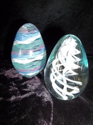 Hand Blown Art Glass Paperweight OBG Egg Shaped Set Easter 1994 Spiral