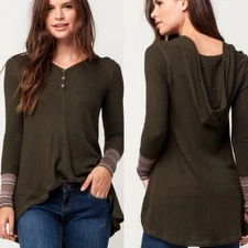 Others Follow Hannah Thermal Top XS Oversized Waffle Knit Hooded Green V Neck
