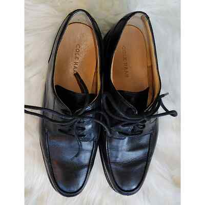 Cole Haan Men display picture 1