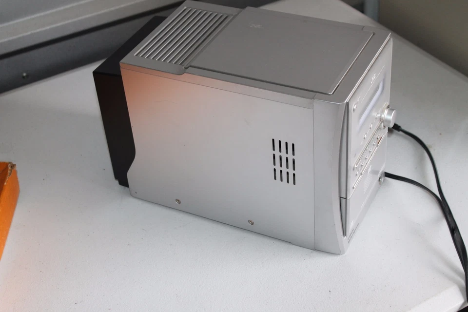 Unidad central de sistema de audio de microcomponentes JVC FSS77S solo como es gris plateado Foto 4 de 4