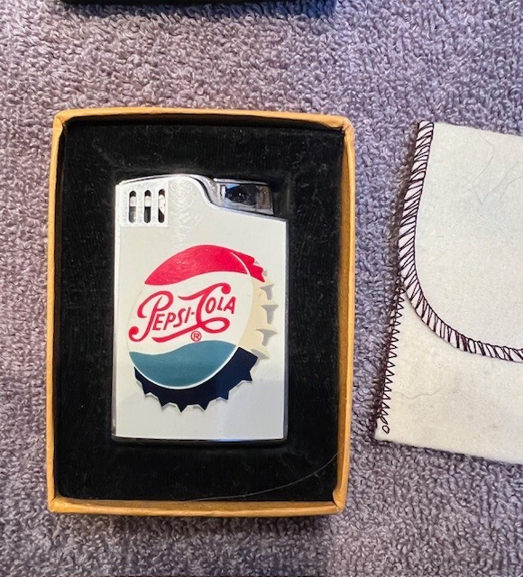 PEPSI-COLA VINTAGE MUSICAL LIGHTER - NESOR Hi - Fi - Made in Japan