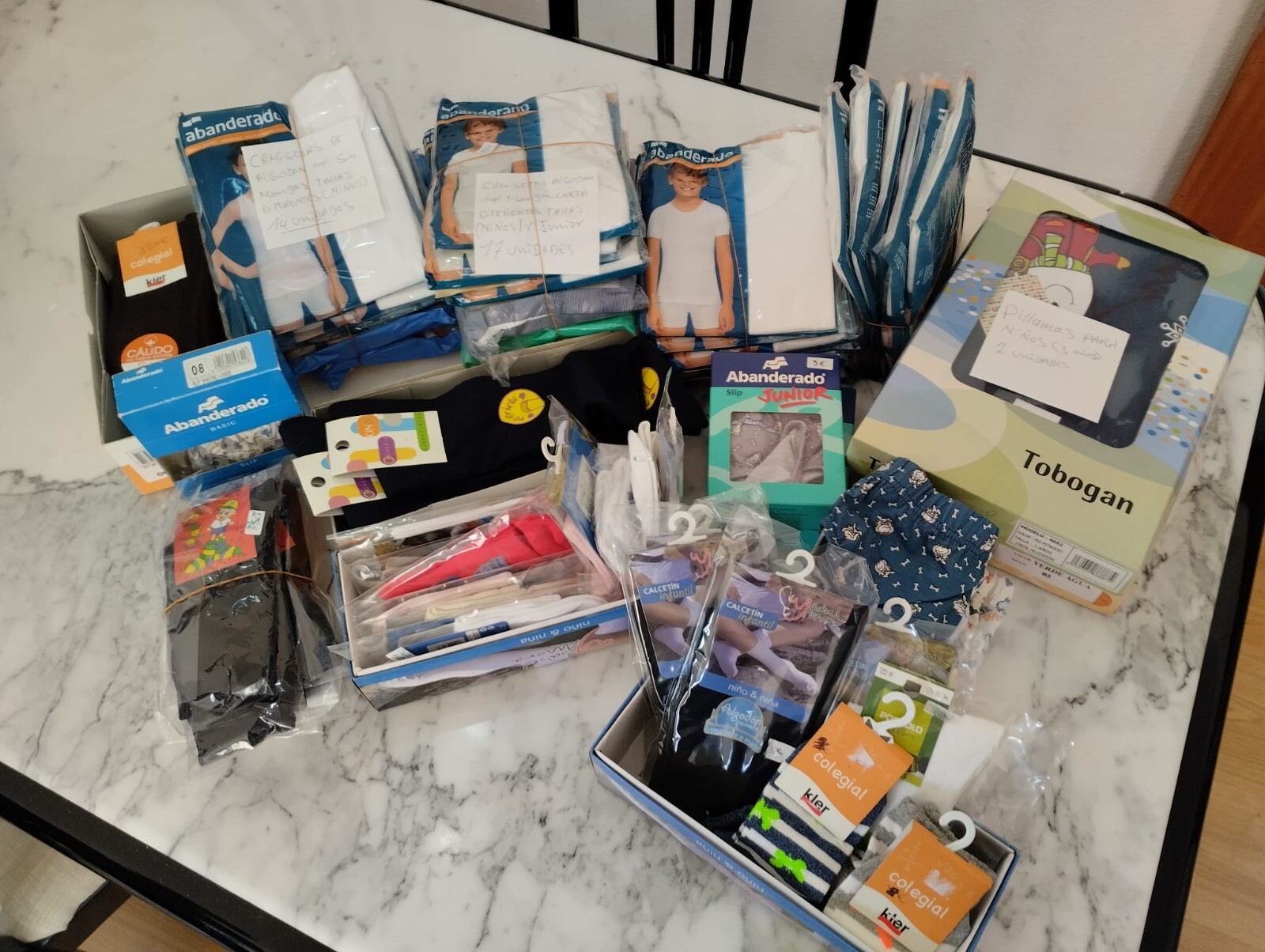 Ropa interior niño - Saldo mercería - slips, calcetines, pijamas y camisetas int