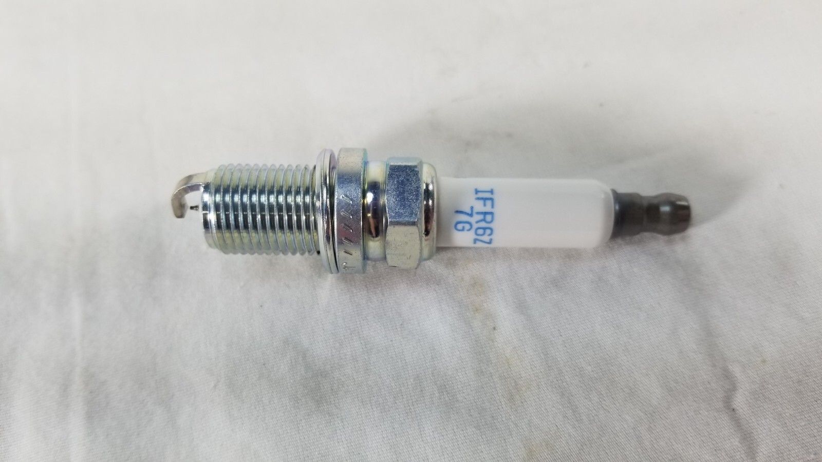 NEW Genuine GM Spark Plug Iridium 55580961 OEM | eBay