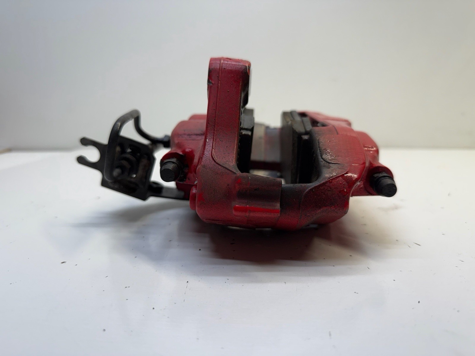 2013-2016 Maserati Ghibli M157 3.0L AWD Rear Left  Brake Caliper Red OEM