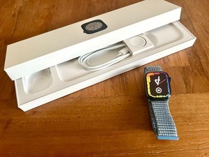 Apple Watch Series 8, 41mm , Mitternacht, GPS, Zustand gut, Display i.O.