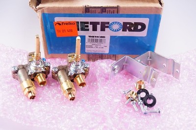 Thetford SSPA0425 TH 21420 Gas Valves, New, Medium, 2pc  NEW