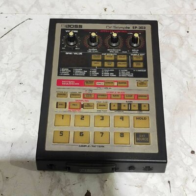 BOSS SP-303 Dr. Sample Sampler drum machine tested working BOSS SP-303 Dr. Sample Sampler drum machine tested working