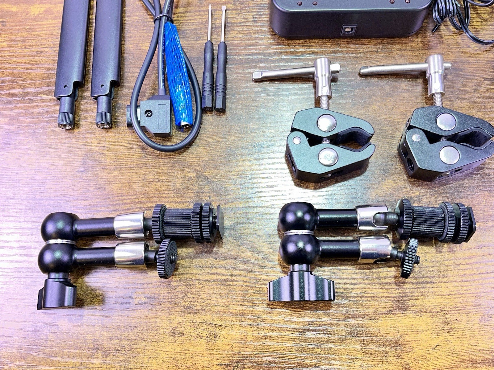 Ikan Blitz Pro Wireless Uncompressed Zero Delay 3G-SDI/HDMI Video System