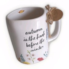Rae Dunn Tasse Autumn is the Hush Winter Neu 
