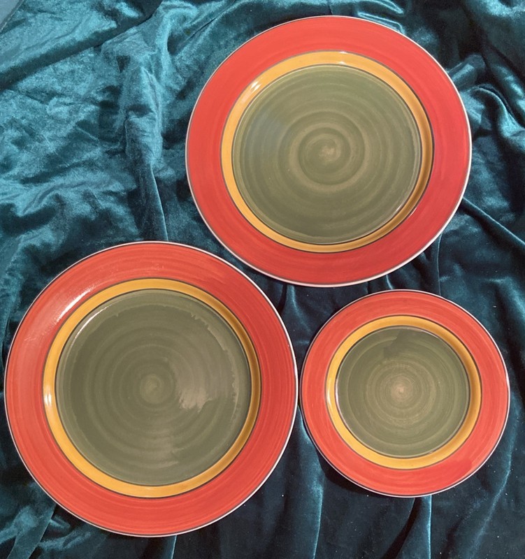 SANGO Autumn - 3503/3-11 Inch Dinner Plates /1- 7 1/2” Bread Plate