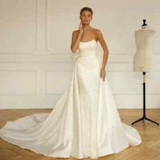 Boat Neck Mermaid Wedding Dresses with Dechable Train Sequined Bead Bridal Gowns