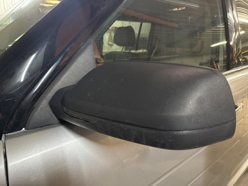 Used Front Left Exterior Door Handle fits: 2012 Ford Flex door handle assembly f - Picture 23 of 24