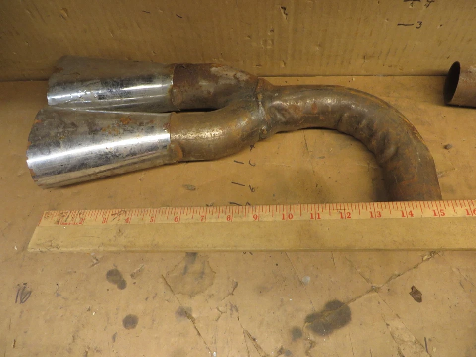 TUBO DE ESCAPE DOBLE PERSONALIZADO juego de puntas cromadas cónicas DE COLECCIÓN NOS usado oxidación Foto 4 de 4