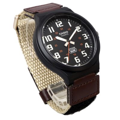 Orologio da uomo Casio MW-240B-5BV con cinturino in tessuto analogico standard quadrante nero al quarzo