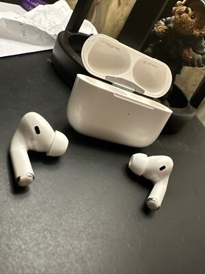 Apple AirPods Pro with MagSafe Wireless Charging Case