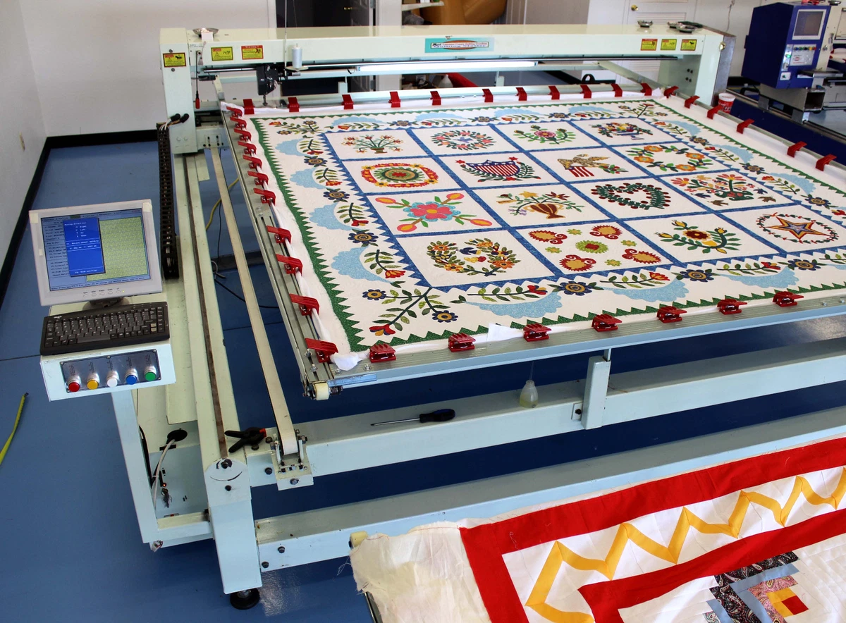 Quilting Master III sm. Industrial Long Arm Computer Guided Quilting Machine