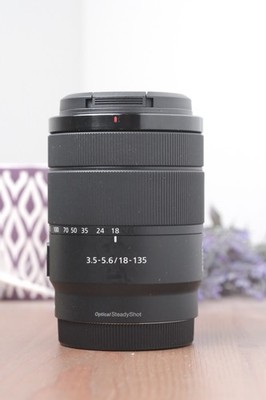 Sony E 18-135mm F3.5-5.6 OSS E-Mount Zoom Lens with Both Caps