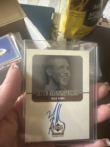 1998-99 Upper Deck Century Legends - Epic Signatures Century #MB Mike Bibby - Picture 1 of 1