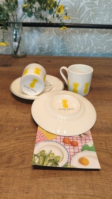Paar Alice Peto Espresso Kaffeetassen & Untertassen Ananas UVP 28£ Bone China