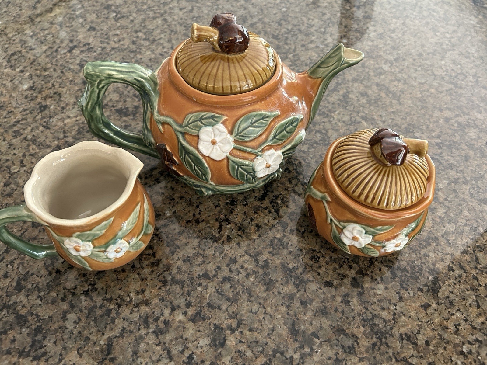 Nouveau Majolica VTG Tea /Coffee 2-4 cup Pot, Cream, Sugar + Lid Excellent!