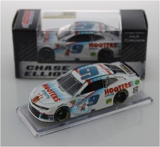 NASCAR 2019 CHASE ELLIOTT 9 HOOTERS SPIRITS 1/64 CAR