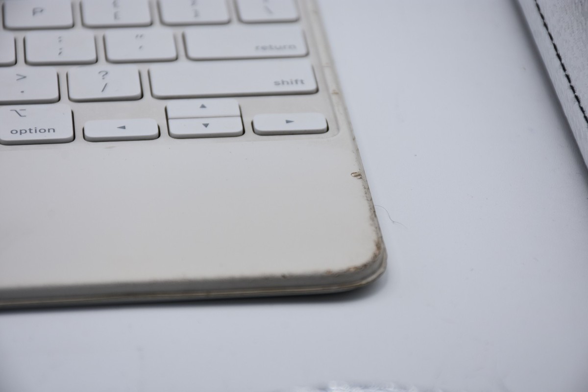 Apple Magic Keyboard A2480 for iPad Pro 12.9” White | eBay