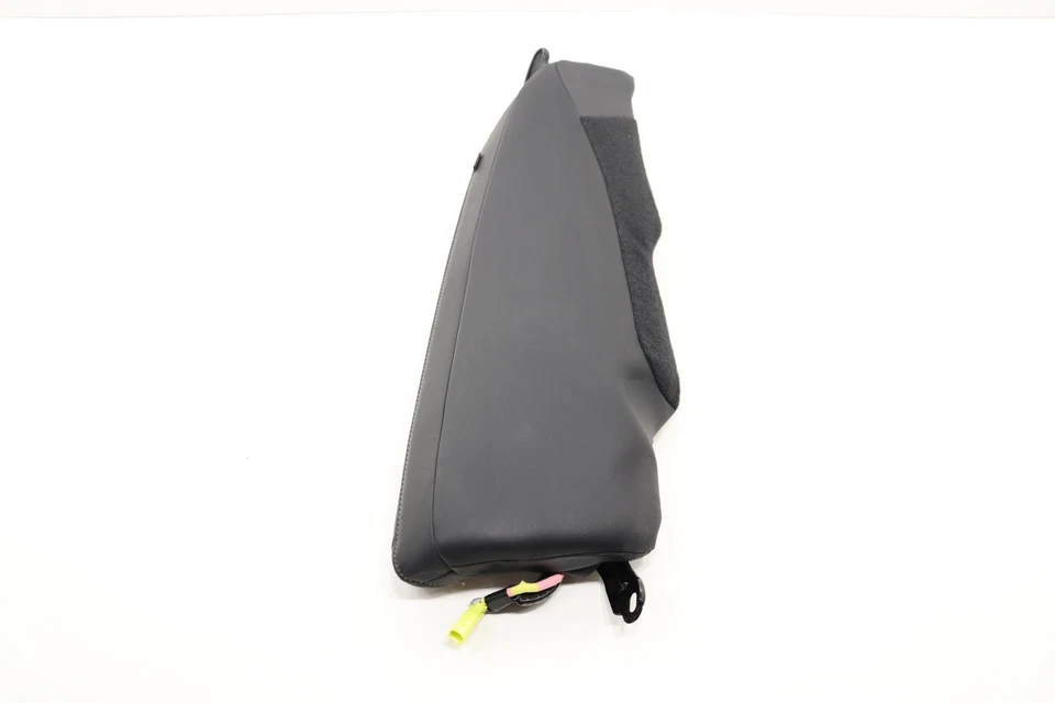 Cubierta de asiento trasero derecho Lexus IS200T 2016-2017 OEM NEGRO_EB23 Foto 2 de 4