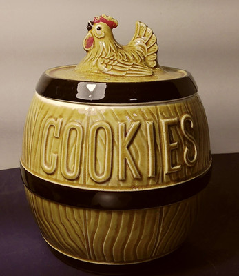 1950's Ceramic Whiskey Barrel Cookie Jar with Hen-On-Nest Lid USA