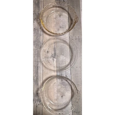 Vintage Set of 3 Pyrex Glass Pie Plates 8.5 , 9 , and 9.5  Old Estate Pyrex 