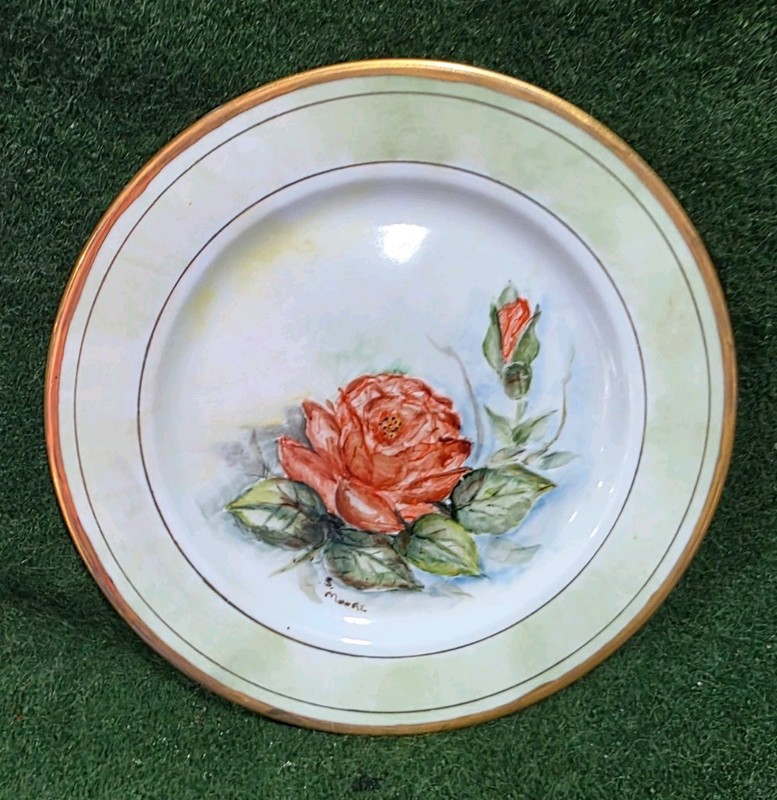 Meiwa Art Gold Elegance - China - Gold Rimmed 1998 Rose Themed Decorative Plate