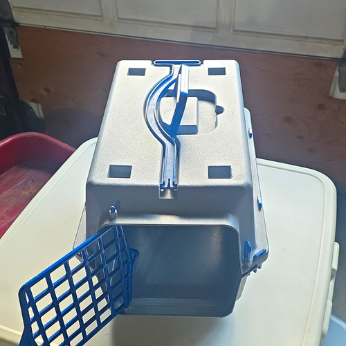 Small Plastic Small Animal Carrier/Crate, Gray/Blue, Model 2000