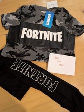 Fortnite Kids Pyjamas Size 10/11 Gaming PJs Boys Girls Gamer