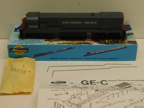 Locomotora diésel Athearn HO caja azul Southern Pacific U30C #7908 - unidad eléctrica | Condition: Used