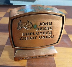 Vintage JOHN DEERE Employees Credit Union Metal Coin Bank 1982 Sixth Final Ed