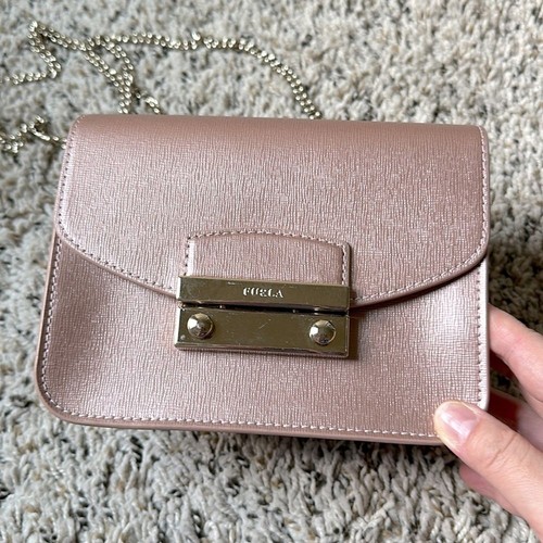 NWOT Furla Julia mini Bag pink - Picture 2 of 3